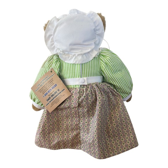 Vermont Teddy Bear Company Grandma Jointed Plush Complete Outfit NEW - Picture 2 of 10